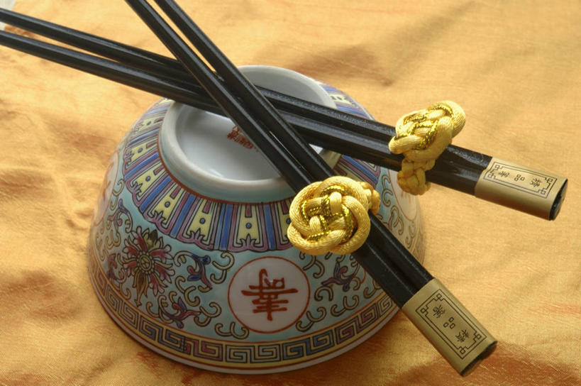 无人,横图,俯视,室内,特写,白天,筷子,桌面,桌子,静物,餐具,阴影,反射,木制,影子,陶瓷,陶瓷制品,两双,文化,传统,一个,木制品,容器,碗,单个,储藏,礼节,储存,礼仪,进餐用具,彩图,高角度拍摄,贮存