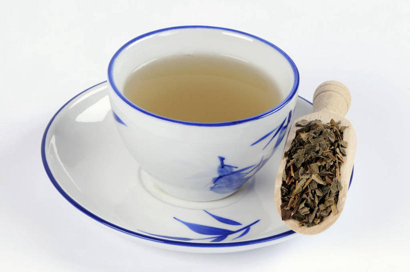 无人,横图,俯视,室内,特写,白天,白色背景,幸福,植物,茶,桌面,桌子,杯子,餐具,阴影,反射,木制,碟子,盘,影子,勺子,陶瓷,茶叶,草药,药草,陶瓷制品,娱乐,中药,一个,盘子,木制品,水杯,调羹,碟,汤匙,享受,休闲,温馨,放松,乐趣,摄影,影棚,单个,提神,舒适,醒脑,药材,中草药,中药材,本草,茶杯,彩图,高角度拍摄,影棚拍摄,拍摄