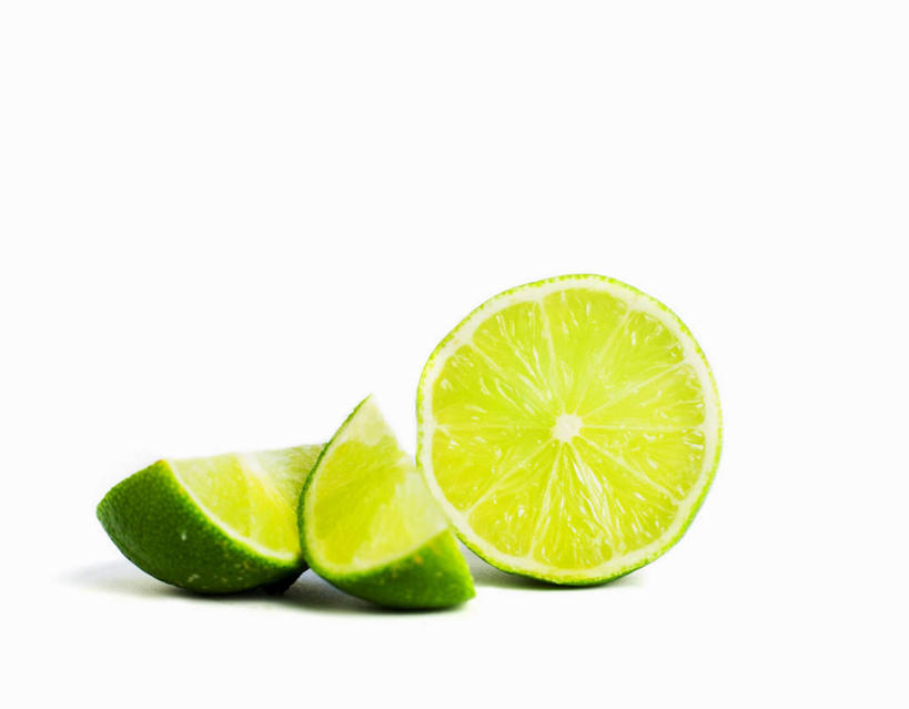 无人,横图,室内,特写,白天,白色背景,正面,餐桌,桌子,水果,阴影,新鲜,反射,影子,生食,食品,果实,食物,摄影,有机食品,绿色食品,影棚,餐台,横截面,剖面,酸橙,代代,截面,截面图形,橙子,橙,彩图,影棚拍摄,拍摄