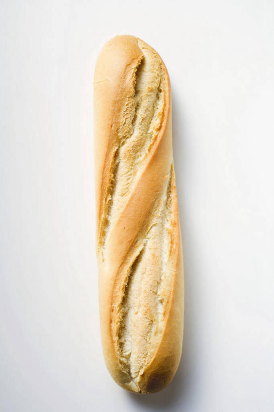 点心,面包,无人,竖图,俯视,室内,特写,白天,白色背景,餐桌,桌子,阴影,反射,影子,食品,面点,法国面包,食物,糕点,一个,摄影,影棚,单个,餐台,法棍,长棍面包,法式长棍面包,彩图,高角度拍摄,影棚拍摄,拍摄