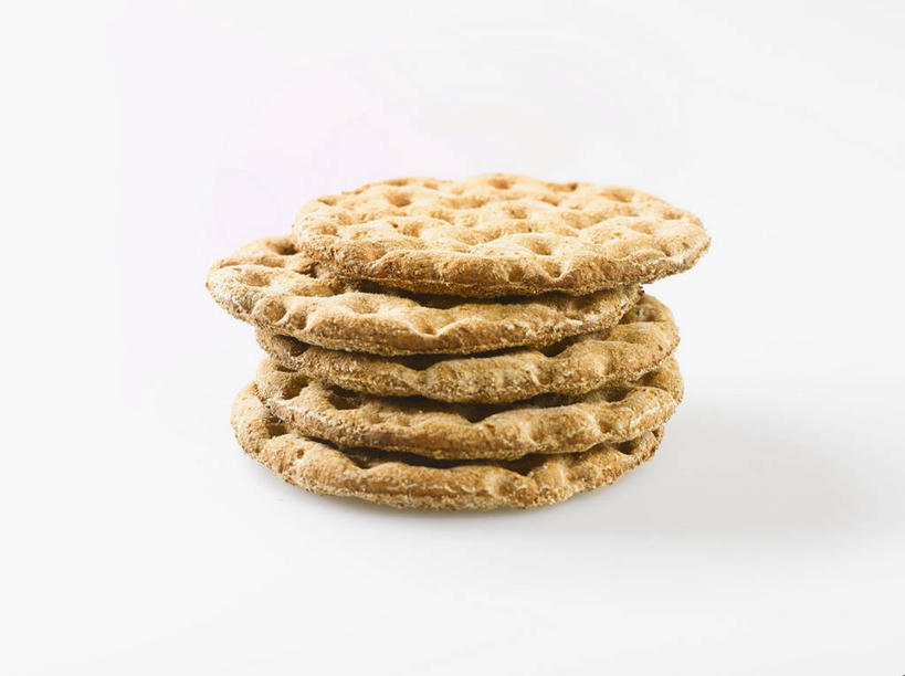 点心,无人,横图,俯视,室内,特写,白天,白色背景,桌面,桌子,五个,一排,许多,阴影,整齐,反射,木制,影子,食品,食物,排列,木制品,饼干,零食,摄影,影棚,堆,队列,彩图,高角度拍摄,影棚拍摄,拍摄