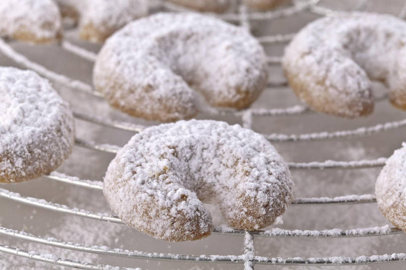 点心,无人,横图,俯视,室内,特写,白天,烘焙,桌面,桌子,金属制品,许多,金属,木制,调料,食品,糖,调味品,曲奇,调味料,架子,食物,木制品,饼干,零食,摄影,影棚,曲奇饼,曲奇饼干,冷却,冷却架,彩图,高角度拍摄,影棚拍摄,拍摄