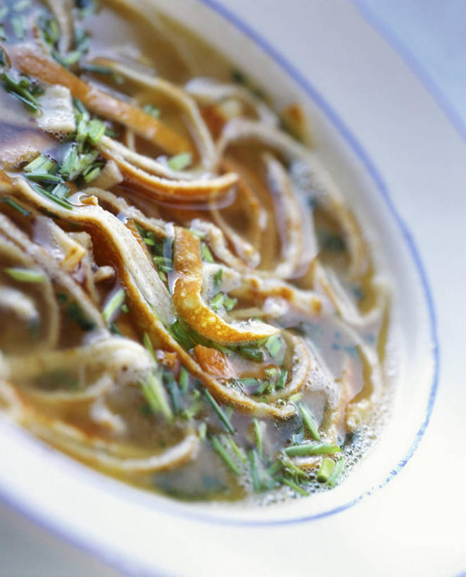 点心,煎饼,无人,竖图,俯视,室内,特写,白天,烹饪,西餐,蔬菜,朦胧,模糊,新鲜,陶瓷,葱,青葱,料理,食品,陶瓷制品,文化,小吃,菜肴,美食,食物,糕点,一个,容器,碗,甜食,西式,摄影,佳肴,有机食品,绿色食品,影棚,单个,储藏,储存,薄煎饼,彩图,高角度拍摄,影棚拍摄,拍摄,班戟,薄烤饼,贮存