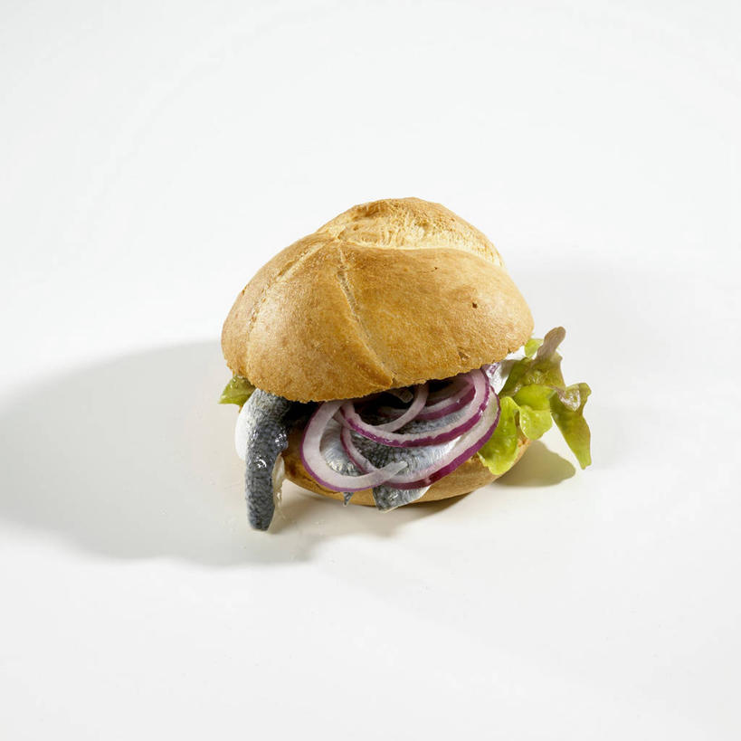 点心,海鲜,面包,无人,方图,俯视,室内,特写,白天,白色背景,烹饪,西餐,餐桌,桌子,蔬菜,洋葱,新鲜,生菜,莴苣,三明治,料理,食品,面点,水产,菜肴,美食,海洋生物,食物,糕点,一个,快餐,西式,摄影,佳肴,有机食品,绿色食品,影棚,单个,餐台,鲱鱼,玉葱,水生动物,海产品,水生物,西式快餐,海底动物,小圆面包,三文治,春菜,鹅仔菜,莴仔菜,千金菜,叶用莴苣,太平洋鲱鱼,奶油生菜,圆葱,洋葱头,球葱,葱头,彩图,高角度拍摄,影棚拍摄,拍摄