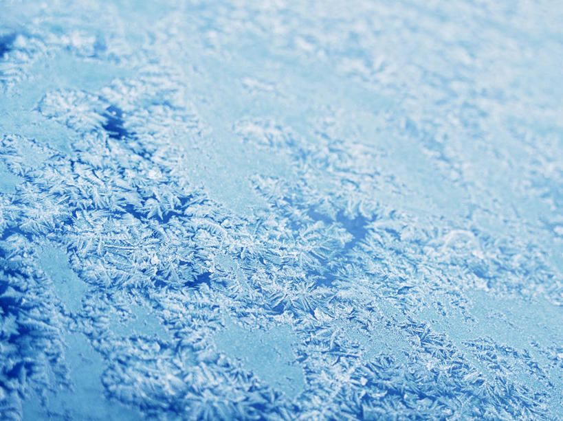 无人,横图,俯视,室内,特写,白天,吊挂,悬挂,阴影,朦胧,模糊,清澈,透明,反射,影子,挂,霜,蓝色,寒冷,冰冷,严寒,理智,冰凉,沉静,酷寒,凛冽,凛凛,极冷,冷色,高深,冷淡,清亮,彩图,高角度拍摄