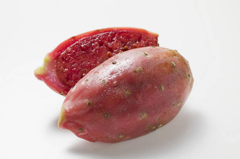 无人,横图,俯视,室内,特写,白天,白色背景,桌面,桌子,水果,切开,阴影,新鲜,反射,木制,影子,生食,食品,果实,火龙果,食物,一个,木制品,切,青龙果,摄影,有机食品,绿色食品,影棚,单个,剖面,切面,彩图,高角度拍摄,影棚拍摄,拍摄