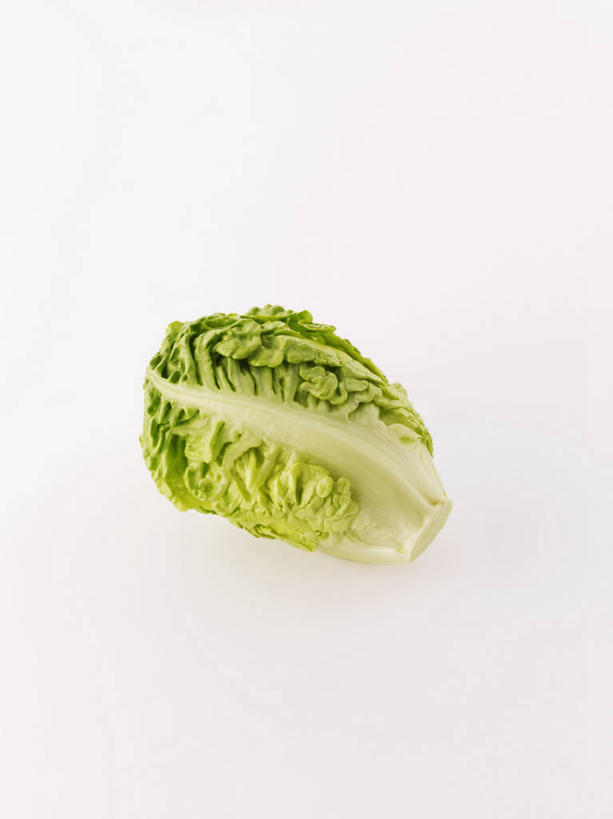 无人,竖图,俯视,室内,特写,白天,白色背景,植物,桌面,桌子,蔬菜,叶子,阴影,新鲜,反射,木制,纹理,影子,大白菜,食品,绿叶,白菜,食物,绿色,木制品,嫩叶,摄影,有机食品,绿色食品,影棚,肌理,胶菜,镳菜,叶,叶片,叶脉,彩图,高角度拍摄,影棚拍摄,拍摄