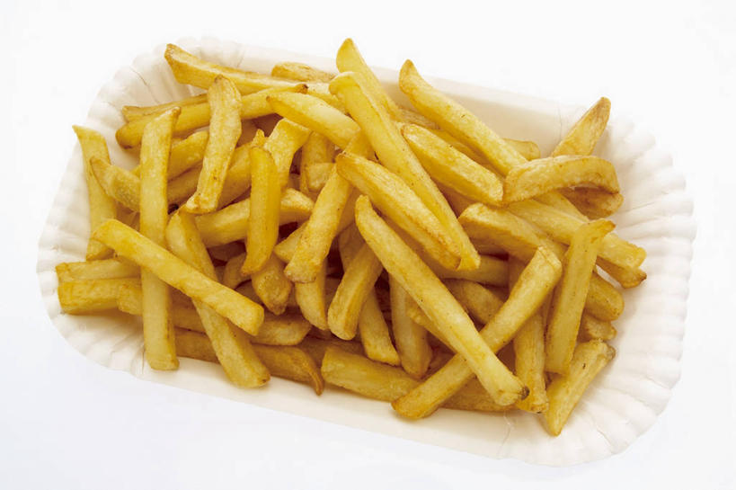 无人,横图,俯视,室内,特写,白天,白色背景,烹饪,西餐,餐桌,桌子,餐具,一堆,阴影,堆叠,堆积,反射,碟子,盘,影子,油炸,料理,食品,薯条,菜肴,美食,食物,一个,盘子,碟,快餐,西式,摄影,佳肴,影棚,单个,餐台,堆,西式快餐,垃圾食品,彩图,高角度拍摄,影棚拍摄,拍摄