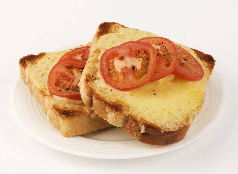 点心,面包,奶酪,无人,横图,俯视,室内,特写,白天,白色背景,餐桌,桌子,蔬菜,西红柿,餐具,切开,阴影,新鲜,反射,碟子,盘,影子,干酪,起司,食品,面点,芝士,营养,吐司,食物,糕点,一个,盘子,碟,切,乳酪,摄影,有机食品,绿色食品,影棚,单个,餐台,法式面包,乳制品,发酵,剖面,吐司面包,切面,番茄,彩图,高角度拍摄,影棚拍摄,拍摄,多士,听型面包