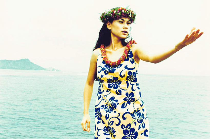 东方人,一个人,跳舞者,站,横图,室内,白天,正面,裙子,跳舞,海浪,海洋,石头,山,山脉,亚洲,仅一个年轻女性,仅一个女性,仅一个人,阴影,连衣裙,服装,装饰,盛开,光线,花环,石子,影子,浪花,山峰,山峦,花蕾,扭头,注视,黄种人,花,花瓣,花朵,鲜花,衣服,蓝色,蓝天,天空,阳光,海水,群山,天,花苞,花蕊,观察,看,站着,转头,服饰,晴朗,观看,华丽,修饰,点缀,察看,衣着,穿着,关注,草裙舞,舞姿,海景,沉积岩,万里无云,衬托,美观,雅致,雅观,衣饰,水成岩,年轻女性,女人,女性,亚洲人,大海,风浪,海,海水的波动,近岸浪,石块,岩石,涌浪,晴空,晴空万里,舞蹈家,舞蹈演员,舞者,站立,张开手臂,半身,彩图,舞蹈,呼拉舞