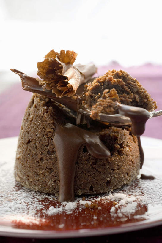 点心,无人,竖图,室内,特写,白天,正面,下午茶,餐桌,桌子,一把,阴影,朦胧,模糊,反射,粉末,影子,勺子,调料,食品,糖,糖果,调味品,调味料,食物,糕点,调羹,汤匙,果酱,巧克力,粉,摄影,影棚,餐台,朱古力,粉状,果子酱,彩图,影棚拍摄,拍摄,蛋糕