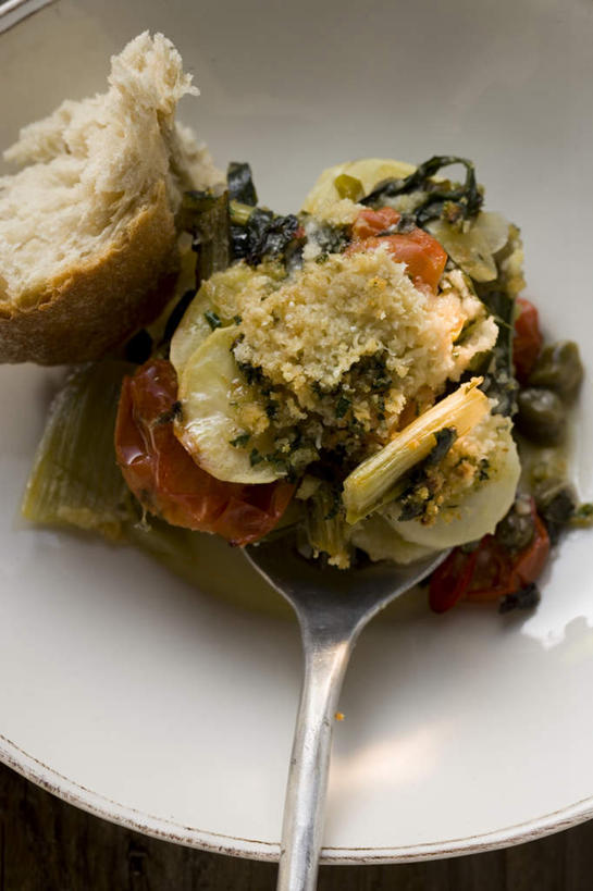 点心,面包,无人,竖图,俯视,室内,特写,白天,烹饪,西餐,植物,桌面,桌子,蔬菜,土豆,西红柿,洋葱,水果,阴影,新鲜,反射,木制,影子,勺子,陶瓷,韭菜,料理,食品,面点,草药,陶瓷制品,菜肴,美食,中药,食物,糕点,一个,木制品,容器,调羹,汤匙,碗,西式,佳肴,有机食品,绿色食品,单个,储藏,储存,玉葱,药材,中草药,起阳草,马槟榔,白面包,中药材,本草,馍馍蛋,韭,山韭,长生韭,马金囊,水槟榔,紫槟榔,马金南,山槟榔,太极子,屈头鸡,圆葱,洋芋,洋葱头,山药蛋,球葱,马铃薯,番茄,葱头,彩图,高角度拍摄,贮存