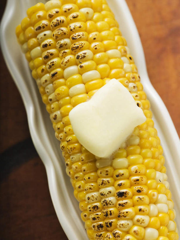 无人,竖图,俯视,室内,特写,白天,玉米,餐桌,桌子,蔬菜,餐具,一块,阴影,新鲜,反射,棒子,碟子,盘,影子,陶瓷,玉蜀黍,黄油,食品,陶瓷制品,食物,一个,黄色,盘子,碟,摄影,有机食品,绿色食品,影棚,单个,餐台,苞米,乳制品,白脱油,苞芦,苞谷,包谷,大蜀黍,番麦,薏米包,玉高粱,玉麦,珍珠米,乳脂,彩图,高角度拍摄,影棚拍摄,拍摄