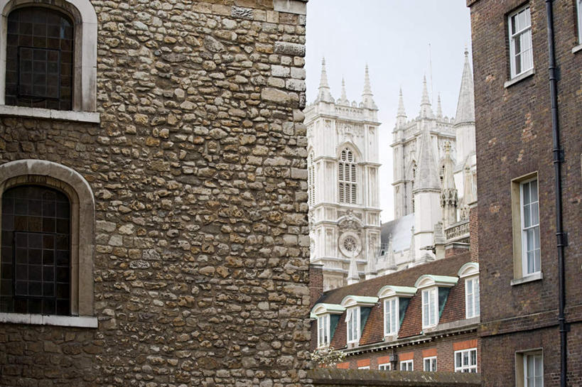 无人,教堂,横图,室外,白天,仰视,旅游,度假,名胜古迹,标志建筑,地标,建筑,英国,欧洲,伦敦,节日,遗迹,首都,古迹,文化,文物,娱乐,建设,古建筑,威斯敏斯特大教堂,蓝色,蓝天,天空,天,祈祷,享受,休闲,健康,旅游胜地,放松,许愿,宗教,信仰,晴朗,纪念,祈求,基督教,西欧,天主教,大不列颠,信念,古文明,大不列颠及北爱尔兰联合王国,万里无云,大不列颠联合王国,日不落英帝国,圣彼得联合教堂,威斯敏斯特教堂,雾都,西敏寺,平安,晴空,晴空万里,彩图,低角度拍摄,大教堂,礼拜堂