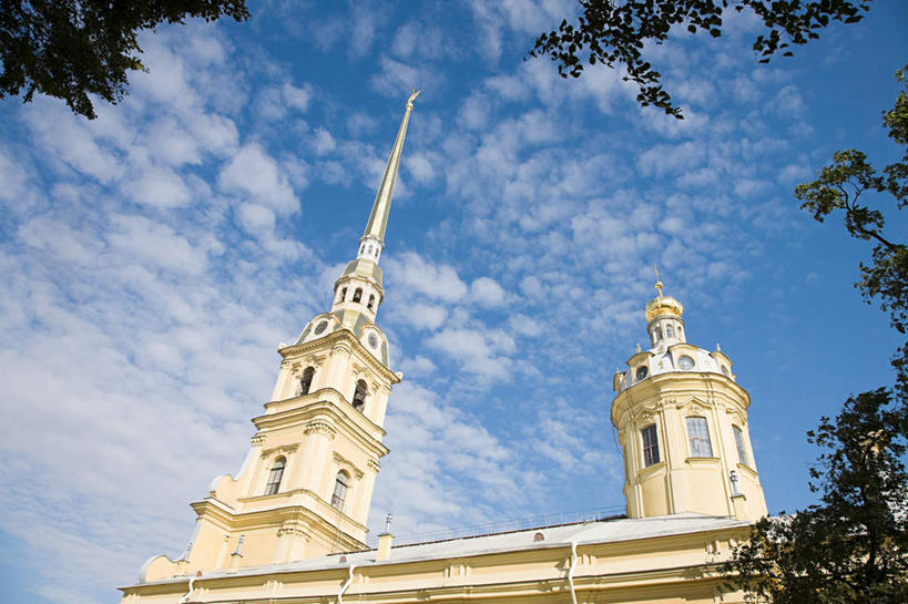 无人,教堂,横图,室外,白天,仰视,旅游,度假,植物,窗户,标志建筑,城市,地标,建筑,美国,阴影,节日,光线,影子,云,云朵,云彩,文化,娱乐,建设,玻璃窗,树,树木,蓝色,绿色,白云,蓝天,天空,阳光,自然,天,祈祷,享受,休闲,健康,旅游胜地,放松,许愿,宗教,信仰,生长,晴朗,成长,纪念,祈求,北美,北美洲,美洲,信念,佛罗里达,佛罗里达州,佛州,阳光州,圣彼得堡,北亚美利加洲,亚美利加洲,平安,晴空,彩图,低角度拍摄,大教堂,礼拜堂,圣彼得斯堡