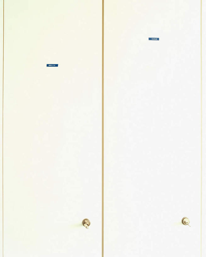 无人,医院,竖图,室内,白天,正面,安全,柜子,防护,储物柜,锁,保护,储存,保险,私密,医疗机构,保全,周全,安稳,安定,防盗,储备,蕴藏,贮备,平安,彩图,病院,诊所,贮存