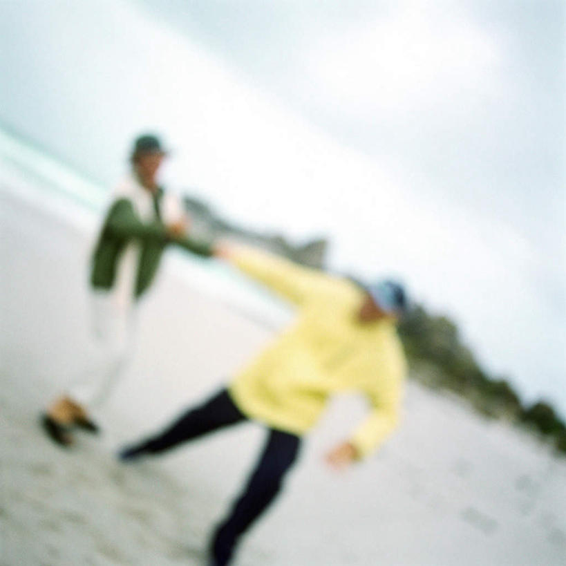 西方人,两个人,夫妻,站,伸展双臂,方图,室外,白天,正面,爱情,旅游,度假,海浪,海洋,美景,沙滩,欧洲,欧洲人,朦胧,模糊,沙子,海岸,景观,浪花,沙地,浪漫,娱乐,自然,海水,站着,享受,休闲,景色,恩爱,放松,恋人,自然风光,海景,老年男性,老年女性,男人,男性,女人,女性,白种人,情侣,大海,风浪,海,海水的波动,海滩,近岸浪,涌浪,敞开双臂,伸开双臂,展开双肩,站立,张开手臂,张开双臂,彩图,全身,伴侣