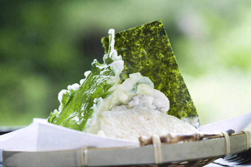 无人,餐厅,横图,俯视,室内,特写,白天,烹饪,餐桌,桌子,蔬菜,餐具,叶子,朦胧,模糊,新鲜,碟子,盘,日本料理,料理,食品,绿叶,紫菜,菜肴,美食,食物,一个,盘子,碟,日式料理,日式,嫩叶,佳肴,有机食品,绿色食品,单个,餐台,天麸罗,叶,叶片,彩图,高角度拍摄,餐馆,饭店,饭馆