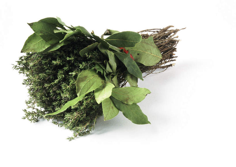 无人,横图,俯视,室内,特写,白天,白色背景,餐桌,桌子,蔬菜,静物,新鲜,生食,食品,食物,一个,绿色,摄影,有机食品,绿色食品,影棚,单个,餐台,百里香,草本,月桂叶,香叶,月桂,彩图,高角度拍摄,影棚拍摄,拍摄