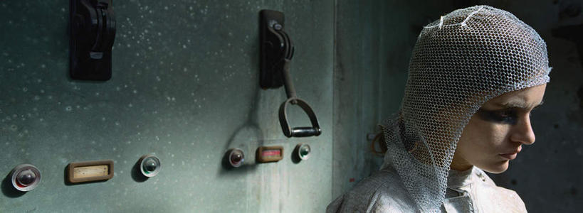 西方人,脸,头,脸颊,一个人,科学家,站,笑,微笑,横图,室内,特写,白天,侧面,工作服,制服,化妆,美容,机器,实验,仪器,欧洲,欧洲人,仅一个年轻女性,仅一个女性,仅一个人,许多,研究,装饰,科学,实验室,研究室,注视,开关,一个,黑色,按钮,彩妆,观察,看,站着,单个,观看,点缀,科研,察看,关注,化验,检验,研究所,科学研究者,化验室,检验室,工作制服,年轻女性,女人,女性,白种人,头部,脸部,脸蛋,面部,科学工作者,站立,半身,彩图,工作套服