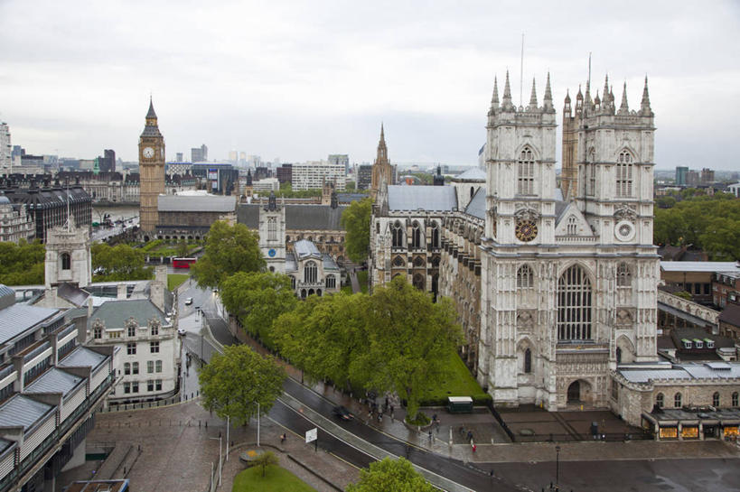 无人,家,教堂,横图,俯视,航拍,室外,白天,旅游,度假,河流,名胜古迹,水,植物,标志建筑,地标,建筑,英国,欧洲,伦敦,节日,遗迹,房屋,屋子,河水,水流,云,云朵,公寓,建筑群,首都,云彩,古迹,文化,文物,娱乐,建设,古建筑,洋房,楼房,威斯敏斯特大教堂,住宅,树,树木,蓝色,绿色,白云,蓝天,天空,自然,天,祈祷,享受,休闲,健康,旅游胜地,放松,许愿,宗教,信仰,生长,晴朗,成长,纪念,祈求,基督教,西欧,鸟瞰,天主教,大不列颠,信念,古文明,大不列颠及北爱尔兰联合王国,大不列颠联合王国,日不落英帝国,圣彼得联合教堂,威斯敏斯特教堂,雾都,西敏寺,平安,晴空,彩图,高角度拍摄,房子,大教堂,礼拜堂