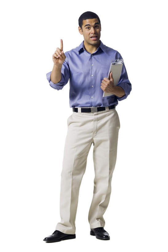 西方人,一个人,站,举,说,竖图,室内,白天,白色背景,正面,衬衫,讨论,欧洲,欧洲人,仅一个男性,仅一个人,仅一个中年男性,握,拿,拿着,注视,腰带,蓝色,白板,观察,看,托,演讲,站着,握着,摄影,影棚,报告,观看,皮带,察看,演说,关注,记录板,宣传,记事板,配饰,裤带,鼓动,讲演,交流,男人,男性,中年男性,白种人,沟通,讲话,交谈,举起,举手,举着,商讨,说话,谈话,向上举,向上伸,向上托,站立,彩图,全身,影棚拍摄,衬衣,拍摄