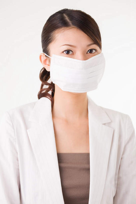 东方人,一个人,商务人士,病人,商务女性,竖图,室内,特写,白天,白色背景,正面,亚洲,仅一个年轻女性,仅一个女性,仅一个人,套装,分离,过滤,分开,注视,黄种人,口罩,观察,看,生病,隔断,压力,遮掩,保健,摄影,影棚,观看,隔离,睁眼,察看,医疗,卫生,掩盖,遮挡,关注,净化,间隔,商务装,预防,工薪阶层,遮盖,防尘,掩饰,断绝,隔开,屏蔽,屏绝,远离,中断,阻遏,阻隔,年轻女性,女人,女性,亚洲人,白领,患者,就医者,上班族,半身,彩图,影棚拍摄,拍摄
