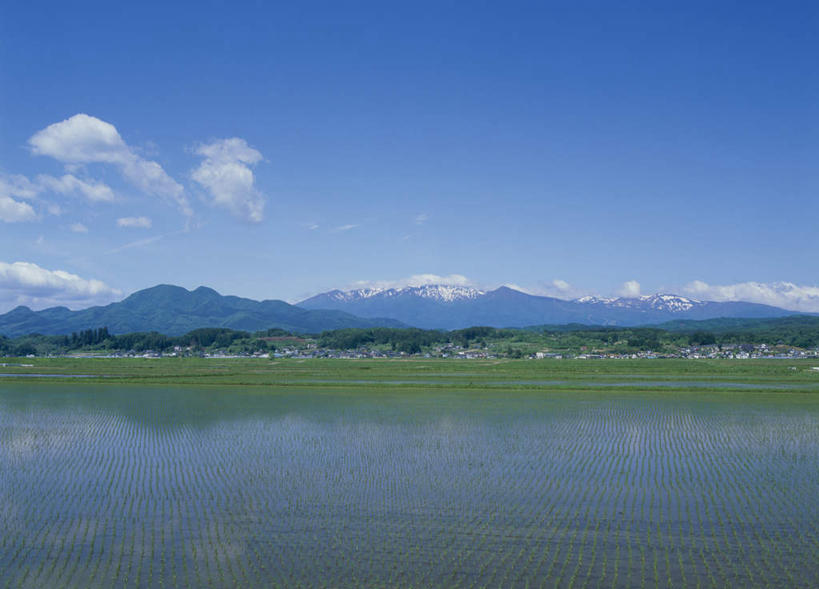 无人,横图,室外,白天,正面,旅游,度假,海浪,海洋,美景,山,山脉,日本,亚洲,景观,浪花,山峰,云,云朵,山峦,云彩,娱乐,蓝色,白云,蓝天,天空,自然,海水,群山,天,享受,休闲,景色,放松,自然风光,海景,东亚,本州,本州岛,日本国,宫城,宫城县,东北地方,大海,风浪,海,海水的波动,近岸浪,涌浪,彩图