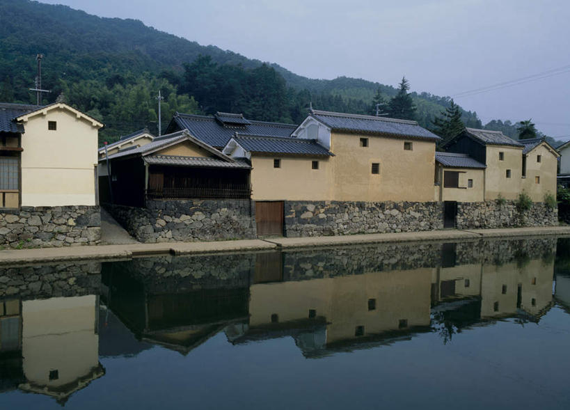 无人,家,横图,室外,白天,正面,度假,河流,美景,水,植物,城市风光,城市,日本,亚洲,房屋,屋子,河水,景观,水流,仓库,娱乐,楼房,住宅,树,树木,蓝色,绿色,倒影,蓝天,天空,自然,天,享受,休闲,景色,放松,生长,成长,倒映,东亚,本州,本州岛,日本国,近畿地方,近畿,兵库,兵库县,反照,彩图,房子