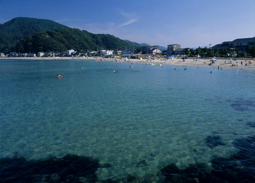 无人,横图,室外,白天,正面,旅游,度假,海浪,海洋,美景,沙滩,山,山脉,日本,亚洲,沙子,海岸,景观,浪花,山峰,沙地,山峦,娱乐,蓝色,蓝天,天空,自然,海水,群山,天,享受,休闲,景色,放松,晴朗,自然风光,海景,东亚,本州,万里无云,本州岛,日本国,近畿地方,近畿,兵库,兵库县,大海,风浪,海,海水的波动,海滩,近岸浪,涌浪,晴空,晴空万里,彩图