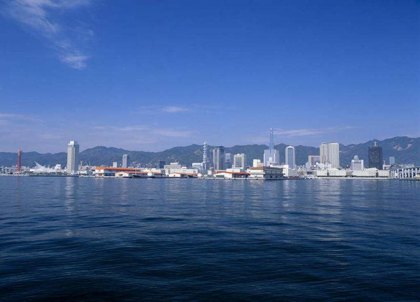 无人,高楼大厦,码头,横图,室外,白天,正面,度假,海浪,海洋,美景,城市风光,城市,大厦,港口,建筑,摩天大楼,日本,亚洲,景观,浪花,云,云朵,云彩,娱乐,蓝色,白云,蓝天,天空,海水,天,享受,休闲,景色,放松,海景,东亚,本州,本州岛,日本国,近畿地方,近畿,兵库,兵库县,神户,神户港,神户市,神戸,县厅,神戸市,大海,风浪,海,海水的波动,近岸浪,涌浪,彩图,摆渡口,埠头,大楼,渡口,渡头,港湾,高层建筑,高楼,海港,货运码头,口岸,摩天楼,商港