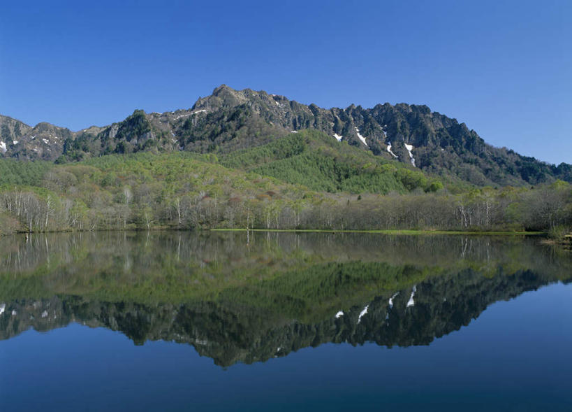 无人,横图,室外,白天,正面,旅游,度假,湖,湖泊,美景,森林,山,山脉,树林,水,植物,长野县,日本,亚洲,阴影,反射,影子,湖面,景观,山峰,水流,水面,山峦,娱乐,树,树木,蓝色,绿色,蓝天,天空,自然,湖水,群山,天,享受,休闲,景色,放松,生长,晴朗,成长,自然风光,东亚,本州,万里无云,本州岛,日本国,中部地方,长野,晴空,晴空万里,彩图