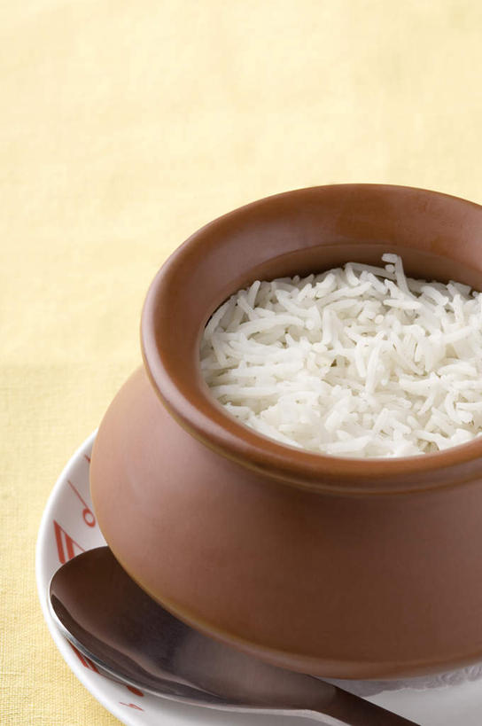 米饭,无人,竖图,俯视,室内,特写,白天,烹饪,餐具,一堆,许多,堆叠,堆积,黄色背景,碟子,盘,勺子,陶瓷,料理,食品,陶瓷制品,饭,菜肴,美食,食物,盘子,调羹,碟,汤匙,碗,摄影,佳肴,影棚,堆,陶土,印度菜,印度料理,彩图,高角度拍摄,影棚拍摄,拍摄