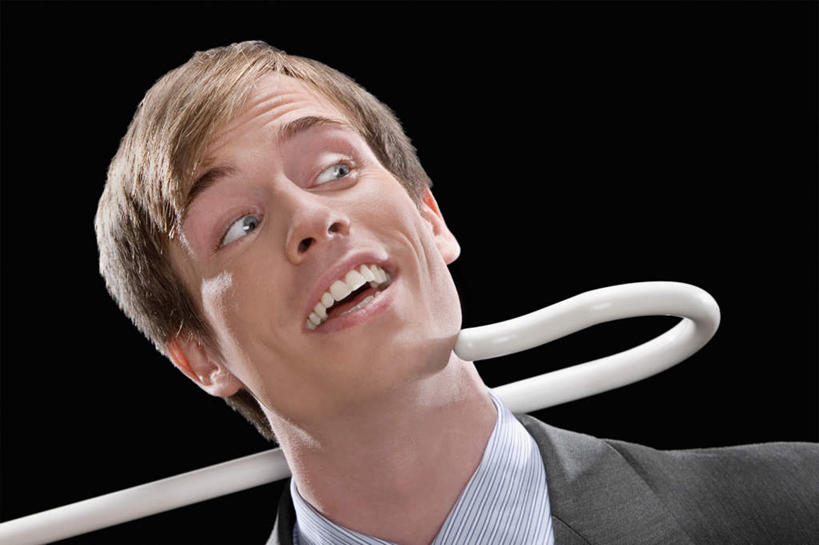 西方人,脸,头,脸颊,一个人,商务人士,商务男性,笑,微笑,露齿笑,横图,室内,特写,白天,正面,衬衫,欧洲,欧洲人,仅一个男性,仅一个人,一根,黑色背景,套装,工具,注视,肩膀,仅一个年轻男性,观察,看,器械,摄影,影棚,拐杖,观看,手杖,察看,关注,医疗器械,商务装,工薪阶层,辅助设备,男人,男性,年轻男性,白种人,头部,脸部,脸蛋,面部,白领,上班族,半身,彩图,影棚拍摄,衬衣,拍摄