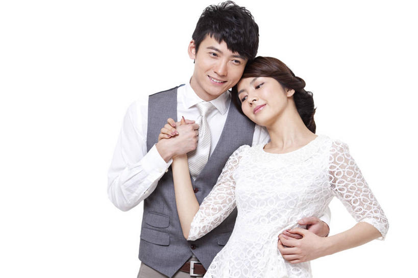 东方人,成年人,两个人,夫妻,丈夫,妻子,笑,微笑,露齿笑,横图,留白,白色背景,正面,爱情,快乐,幸福,骄傲,成功,北京,中国,亚洲,正装,浪漫,靠,靠着,亲昵,恩爱,搭,约会,财富,恋人,摄影,影棚,生活方式,马甲,协调,高雅,优美,享乐,贵族,成就,搭着,关爱,摄影棚,华贵,肖像,婚姻,东亚,异性恋,无忧无虑,男人,男性,年轻男性,年轻女性,女人,女性,亚洲人,中国人,年轻人,夫妇,情侣,手牵手,半身,彩图,影棚拍摄,爱,欢乐,拍摄,伴侣,上层阶级,挨着