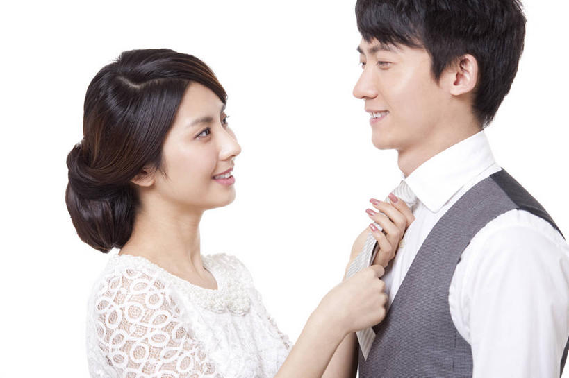 东方人,成年人,两个人,夫妻,丈夫,妻子,笑,微笑,露齿笑,横图,留白,白色背景,侧面,爱情,快乐,幸福,骄傲,成功,北京,中国,亚洲,捆扎,正装,领带,浪漫,亲昵,面对面,恩爱,财富,恋人,摄影,影棚,生活方式,马甲,协调,扣,高雅,优美,享乐,贵族,成就,关爱,摄影棚,华贵,婚姻,东亚,异性恋,男人,男性,年轻男性,年轻女性,女人,女性,亚洲人,中国人,年轻人,夫妇,情侣,半身,彩图,影棚拍摄,爱,欢乐,拍摄,伴侣,上层阶级,挨着