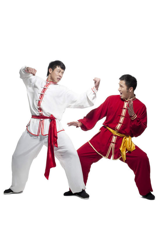 东方人,成年人,手,两个人,站,举,竖图,留白,白色背景,正面,运动,信心,竞争,武术,中国,亚洲,对抗,生气,并排,冲突,腰带,红色,靠,靠着,托,张嘴,面对面,活力,力量,击打,张开双腿,惊奇,动作,专心,暴力,敏捷,中国文化,决心,空手道,进攻,张大嘴巴,弹性,东亚,北京市,敌对,勇气,技能,展开双腿,能力,男人,男性,年轻男性,亚洲人,中国人,年轻人,拳头,张开嘴,举起,举手,举着,向上举,向上伸,向上托,彩图,影棚拍摄,传统服装,伸展双腿,传统文化,韧性