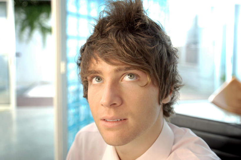 西方人,脸,头,脸颊,一个人,商务人士,商务男性,坐,横图,室内,特写,白天,正面,衬衫,植物,窗户,落地窗,欧洲,欧洲人,仅一个男性,仅一个人,套装,朦胧,模糊,注视,肩膀,玻璃窗,树,树木,仅一个年轻男性,绿色,自然,观察,看,生长,成长,观看,察看,关注,商务装,工薪阶层,男人,男性,年轻男性,白种人,头部,脸部,脸蛋,面部,白领,上班族,抬头,仰头,坐着,半身,彩图,衬衣