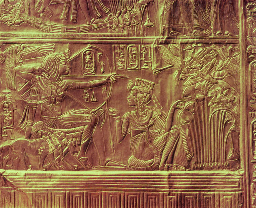 西方人,无人,两个人,站,坐,横图,室内,特写,白天,正面,民族服装,竞争,植物,芦荟,静物,欧洲,欧洲人,对抗,阴影,服装,冲突,反射,弓箭,影子,注视,破坏,树,树木,衣服,绿色,自然,观察,看,站着,金色,武器,战争,摄影,服饰,影棚,生长,成长,观看,损坏,察看,富贵,攻击,威胁,衣着,穿着,对立,关注,矛盾,兵器,防御,忠诚,敌对,挫败,斗争,抗拒,抗衡,杀伤,威慑,富丽,罗帷草,讷会,奴会,象鼻莲,象胆,衣饰,名誉,荣华,危险,男人,男性,年轻男性,白种人,站立,坐着,半身,彩图,影棚拍摄,传统服装,民俗服,拍摄,油葱