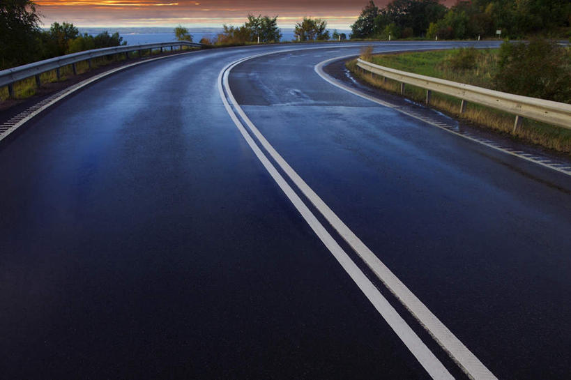 无人,横图,室外,白天,正面,旅游,度假,草地,草坪,美景,日落,植物,道路,路,公路,瑞典,欧洲,曲折,弯曲,平静,景观,晚霞,霞光,落日,交通,娱乐,草,树,树木,绿色,自然,黄昏,享受,休闲,景色,彩霞,安静,放松,蜿蜒,生长,成长,宁静,斯堪的纳维亚,静谧,自然风光,北欧,斯堪的纳维亚半岛,沉静,恬静,安祥,僻静,清静,太平,瑞典王国,夕照,夕阳,马路,彩图,斜阳