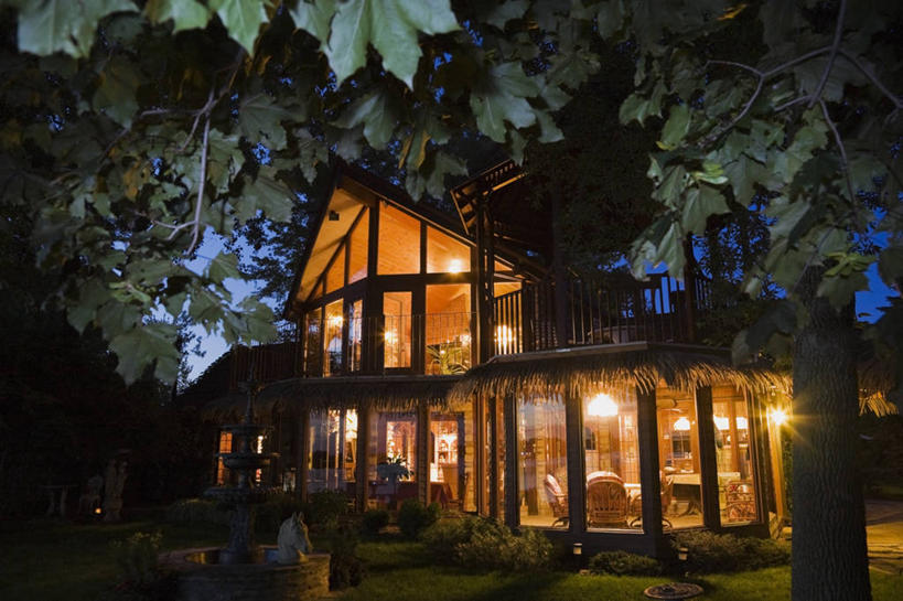 无人,家,客厅,横图,室外,夜晚,正面,旅游,度假,美景,日落,别墅,家具,装修,建筑,叶子,加拿大,欧式,阴影,装饰,光线,影子,房屋,屋子,景观,晚霞,霞光,落日,公寓,绿叶,豪华,娱乐,建设,现代,装潢,洋房,楼房,住宅,蓝色,蓝天,天空,阳光,自然,黄昏,室内装潢,天,享受,休闲,嫩叶,景色,彩霞,放松,样板房,明亮,起居室,北美,舒适,家居装潢,北美洲,自然风光,美洲,房屋设计,地中海风格,古典风格,简约风格,室内设计,宽敞,省会,样板房装潢,北亚美利加洲,亚美利加洲,魁北克,魁北克城,魁北克省,魁北克市,夕照,客堂,设计,叶,叶片,夕阳,彩图,房子,斜阳