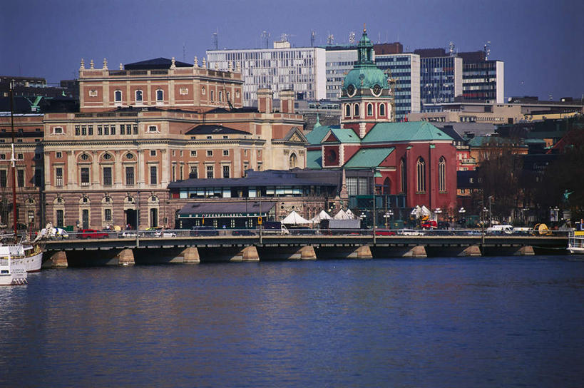 无人,家,横图,室外,白天,正面,旅游,度假,海浪,海洋,美景,城市风光,标志建筑,城市,道路,地标,建筑,路,公路,汽车,瑞典,欧洲,许多,阴影,风俗,民俗,光线,影子,房屋,屋子,景观,浪花,公寓,首都,娱乐,建设,洋房,楼房,住宅,车,蓝色,蓝天,天空,阳光,自然,海水,交通工具,轿车,天,享受,休闲,景色,放松,精致,优美,斯堪的纳维亚,自然风光,载具,北欧,斯德哥尔摩,斯堪的纳维亚半岛,精美,海景,首府,精彩,精巧,瑞典王国,民风,习气,习惯,斯德哥尔摩省,大海,风浪,海,海水的波动,近岸浪,涌浪,马路,彩图,房子