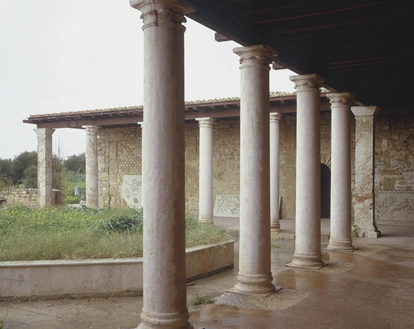 无人,横图,室外,白天,旅游,度假,重复,美景,建筑,非洲,突尼斯,一排,整齐,柱子,景观,首都,历史,娱乐,废墟,排列,自然,享受,休闲,景色,放松,摄影,队列,自然风光,北非,阿非利加洲,突尼斯共和国,迦太基,古代文明,彩图,联合国教科文组织