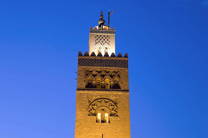 无人,横图,室外,特写,夜晚,仰视,旅游,度假,标志建筑,地标,建筑,雕塑,非洲,摩洛哥,阴影,节日,艺术,装饰,光线,雕刻,雕像,影子,墙,灯光,文化,娱乐,建设,墙壁,墙面,工艺品,祈祷,享受,休闲,健康,旅游胜地,放松,许愿,宗教,信仰,纪念,祈求,美术,伊斯兰教,主题,清真寺,陈列,功能,美学,阿非利加洲,摩洛哥王国,马拉喀什,库图比亚清真寺,库杜比亚清真寺,平安,彩图,低角度拍摄