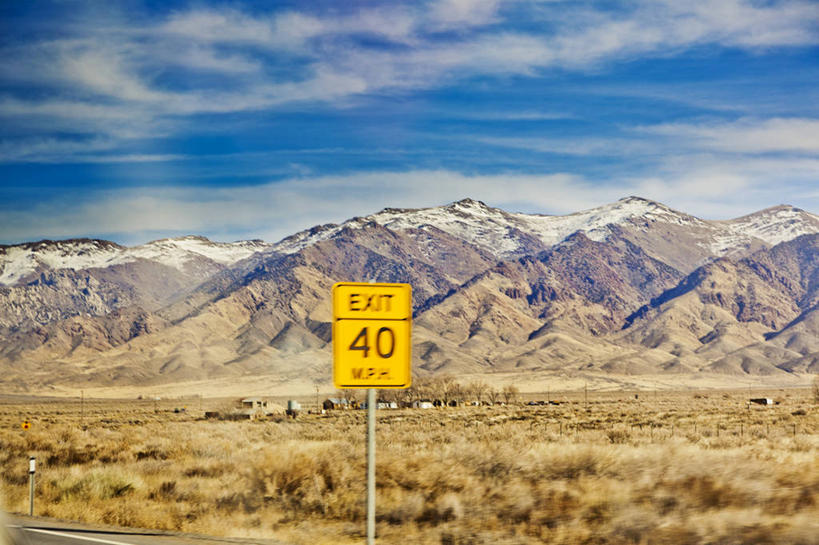 无人,横图,室外,白天,运动模糊,旅游,度假,美景,沙漠,山脉,雪,雪山,美国,数字,景观,云,天气,方向,娱乐,草,自然,享受,休闲,景色,放松,寒冷,摄影,北美,北美洲,自然风光,美洲,内华达州,北亚美利加洲,亚美利加洲,彩图,旅行,80号州际公路,美利坚合众国