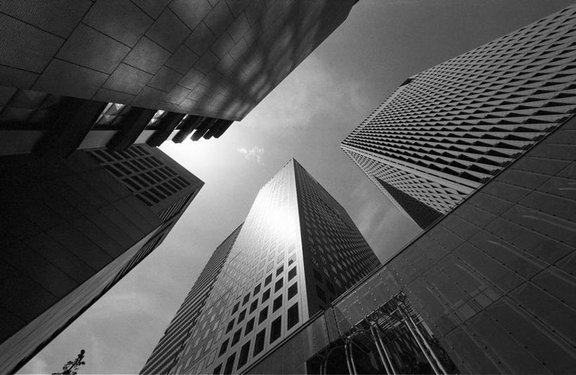 无人,横图,黑白,室外,白天,仰视,城市,建筑,摩天大楼,东京,日光,日本,首都,现代,天空,摄影,千代田区,低角度拍摄