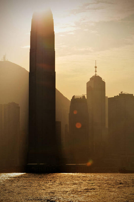 无人,竖图,室外,白天,镜头眩光,海洋,山,城市,建筑,摩天大楼,香港,日光,阴影,云,塔,天空,摄影,剪影,彩图