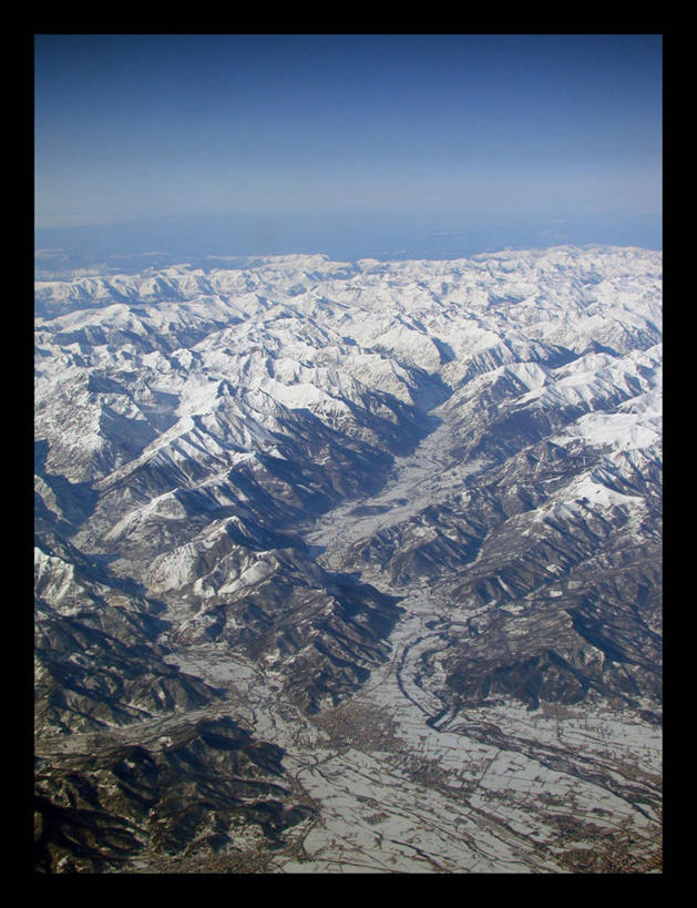 无人,竖图,俯视,航拍,室外,白天,美景,山脉,雪,雪山,意大利,欧洲,景观,风景,自然,景色,摄影,宁静,鸟瞰,南欧,自然风光,意大利共和国,皮埃蒙特大区,皮埃蒙特,多洛米蒂山脉,自然地理,彩图,高角度拍摄,库内奥省