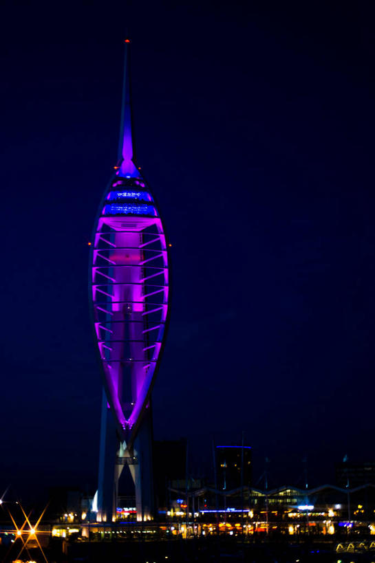 无人,竖图,室外,夜晚,建筑,英国,天空,地标建筑,摄影,照亮,英国文化,三角帆塔,彩图