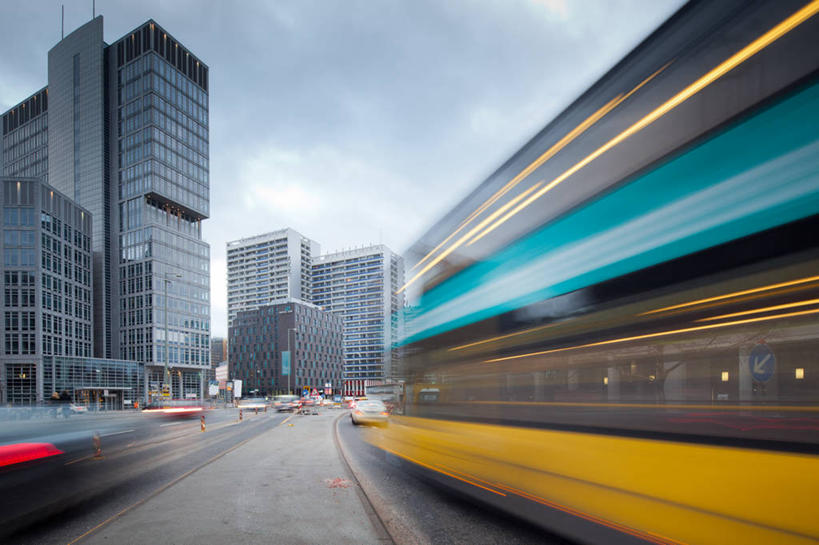 无人,横图,室外,运动模糊,长时间曝光,度假,旅途,美景,城市风光,城市,道路,建筑,街道,路,路灯,公路,德国,景观,巴士,交通,首都,娱乐,柏林,树,天空,黄昏,享受,休闲,景色,放松,运输,摄影,迅速,马路,彩图,旅行